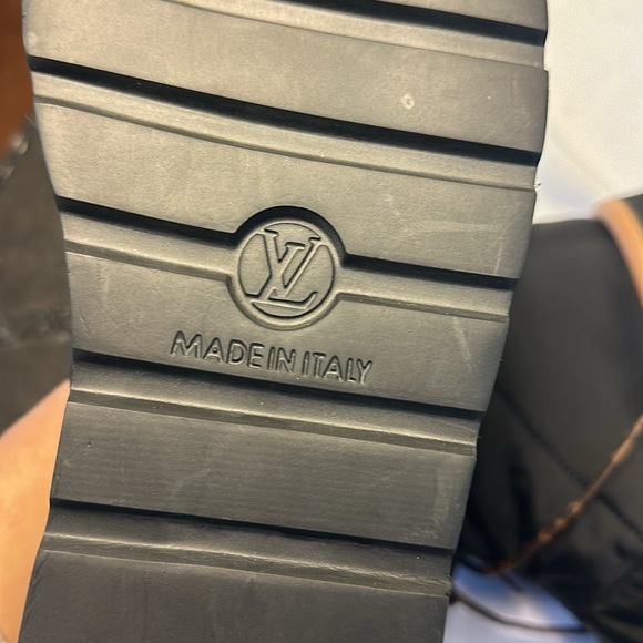 Louis Vuitton boots - Picture 7 of 14